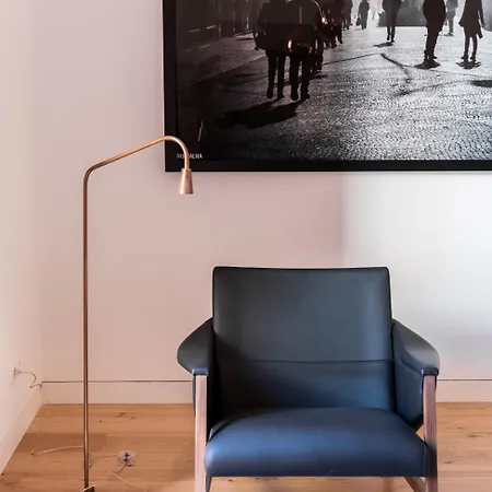 Апартаменты Flora Chiado *