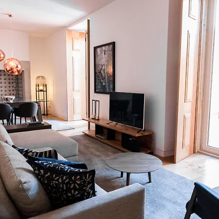Flora Chiado Apartment Lisbon