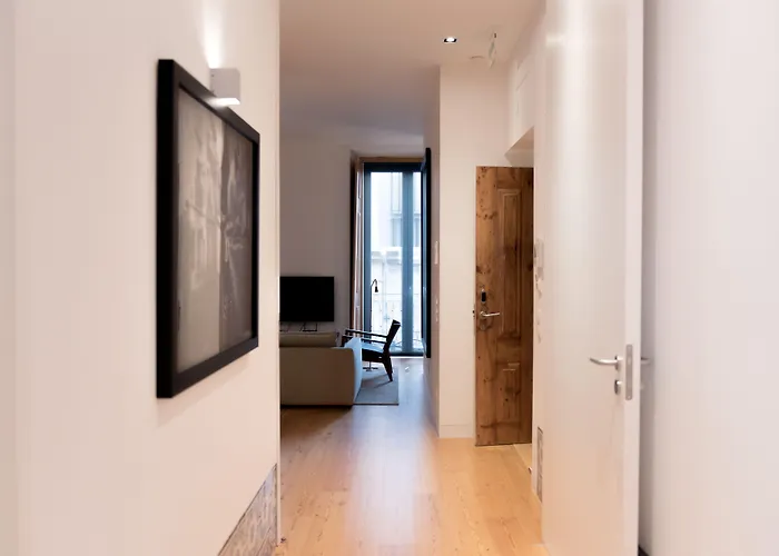 芙洛拉希亚多公寓 *