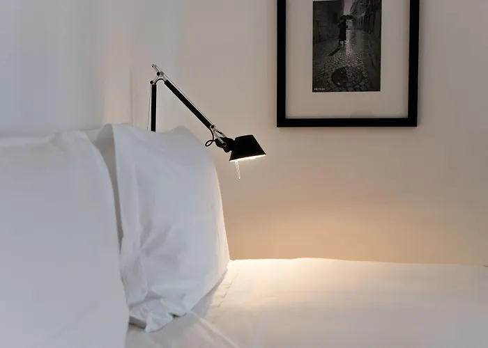 芙洛拉希亚多公寓 *