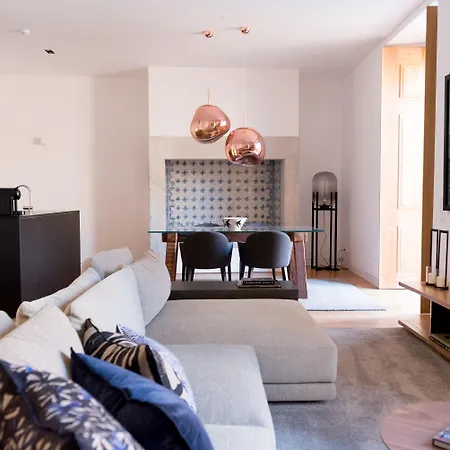 فلورا تشيادو شقة *