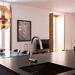Flora Chiado Apartment *