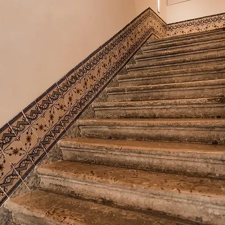 Flora Chiado Apartment Lisbon